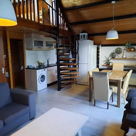 Vacation Bungalow For 6 Persons * Opmeer